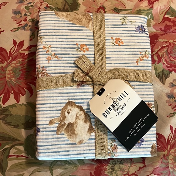 BUNNY HILL FARMS BHL Tablecloth Oblong 60" x 120'  Cotton Bunny Stripe Print NEW - Picture 2 of 11